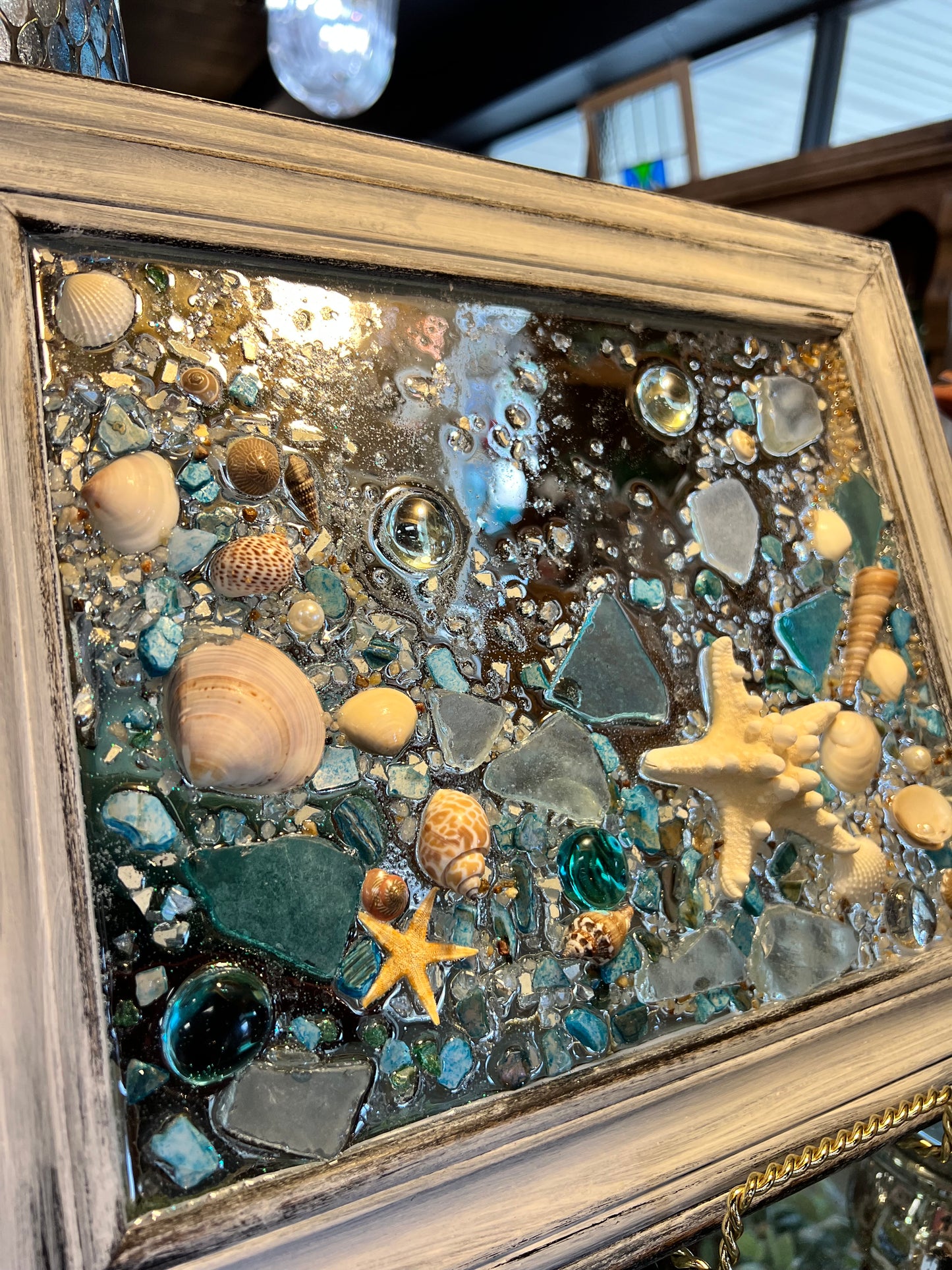 Summer Shell and Glass Resin Art ~ Friday, July 11, 6-900 pm $60