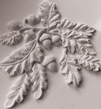 Load image into Gallery viewer, oak Leaves and acorns mould